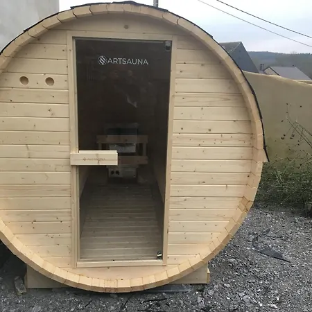 Le Petit Fief بيت للعطل *